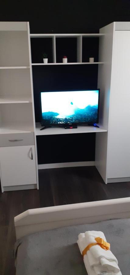 Apartman Mici Ниш Экстерьер фото